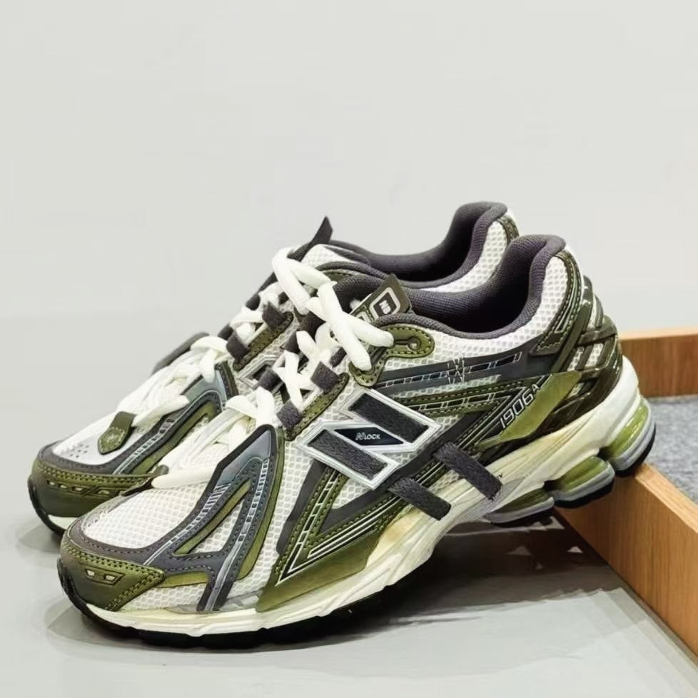 New Balance 1906A