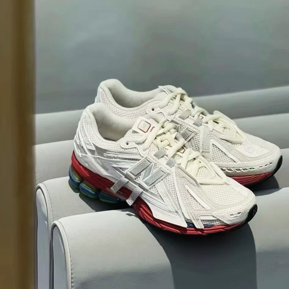 New Balance 1906A